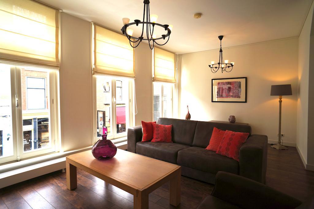Stayci Serviced Apartments Noordeinde Haga Cameră foto
