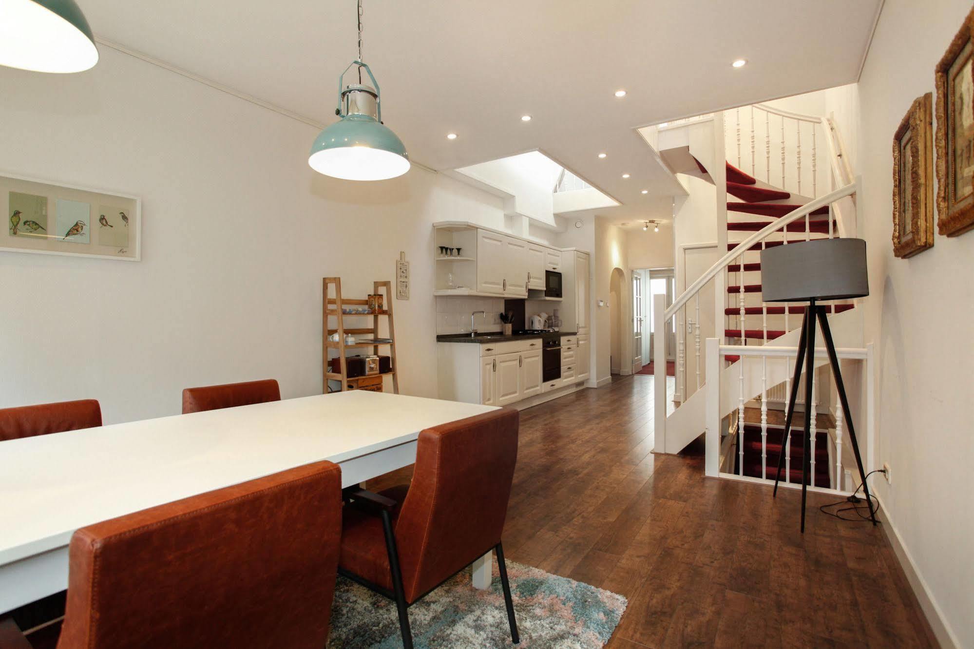 Stayci Serviced Apartments Noordeinde Haga Exterior foto