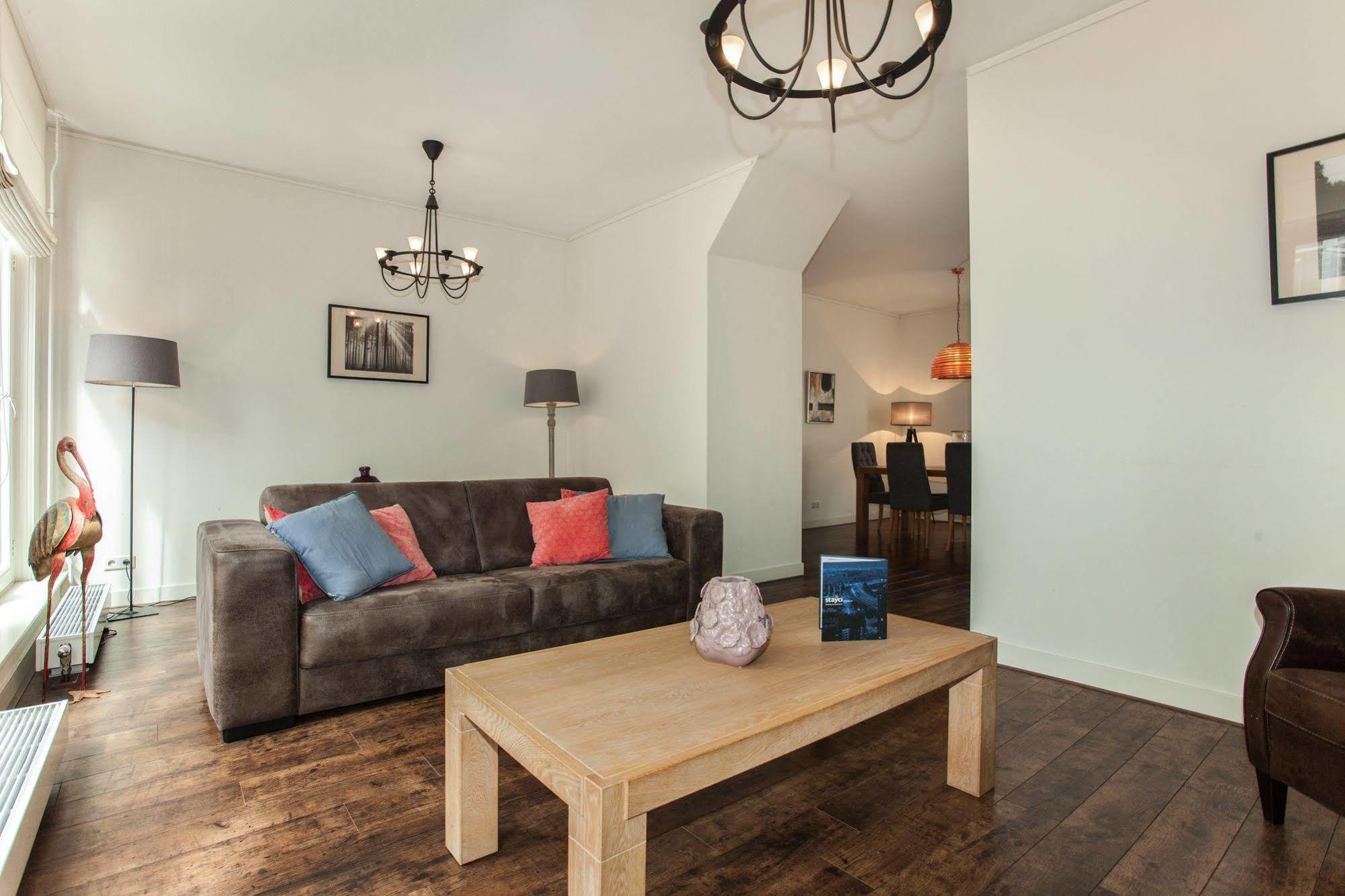 Stayci Serviced Apartments Noordeinde Haga Exterior foto