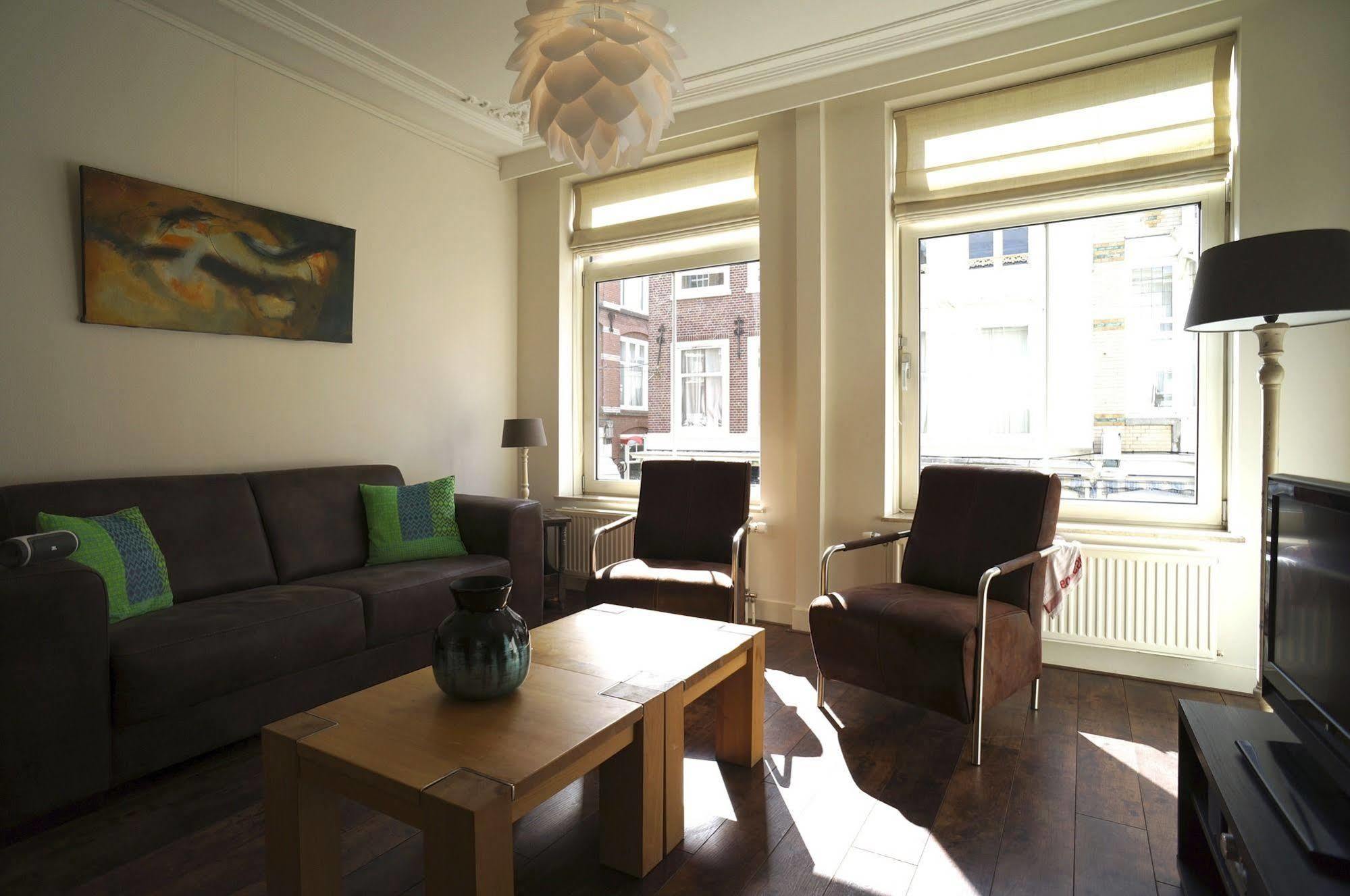 Stayci Serviced Apartments Noordeinde Haga Exterior foto
