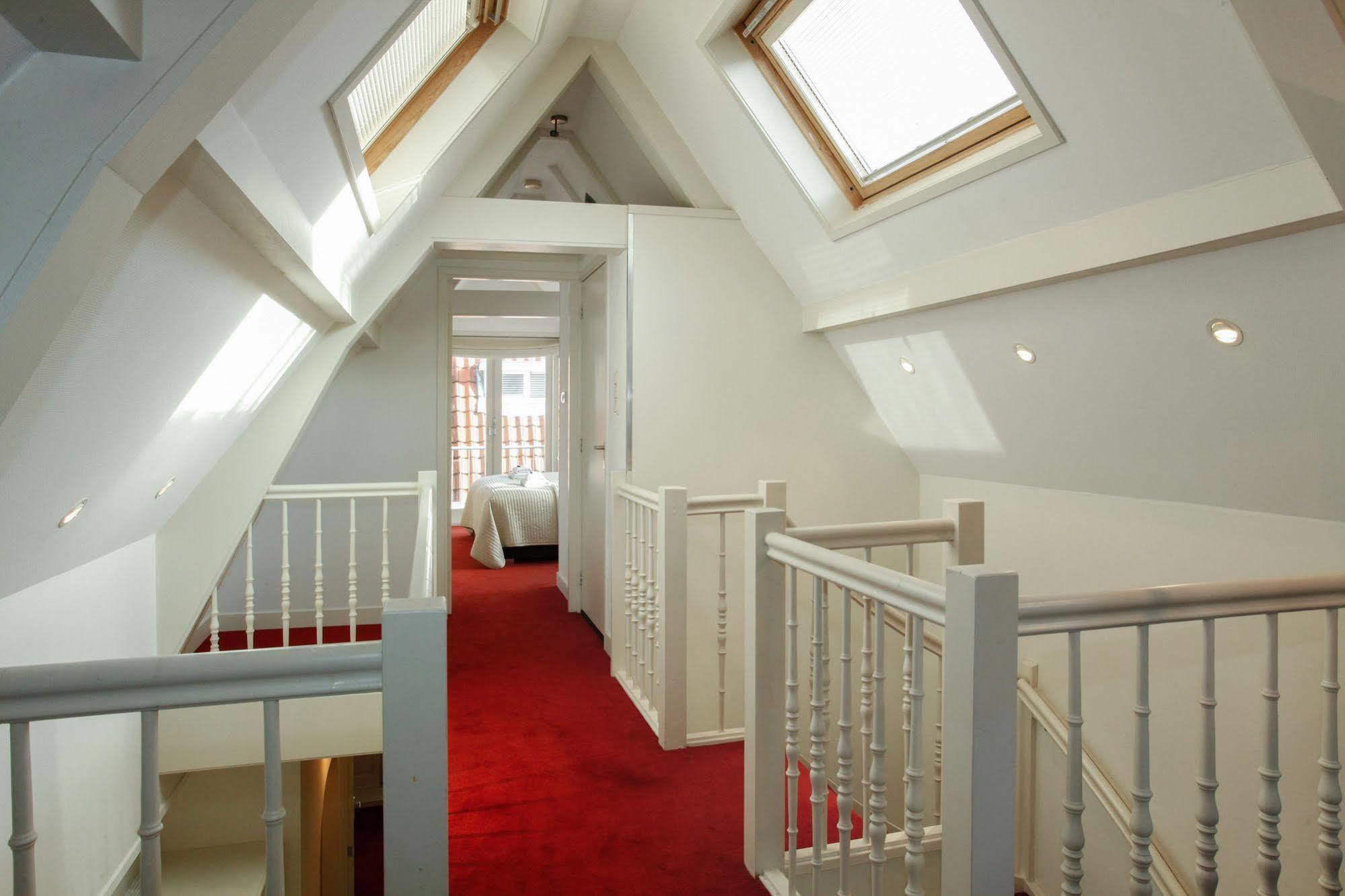 Stayci Serviced Apartments Noordeinde Haga Exterior foto