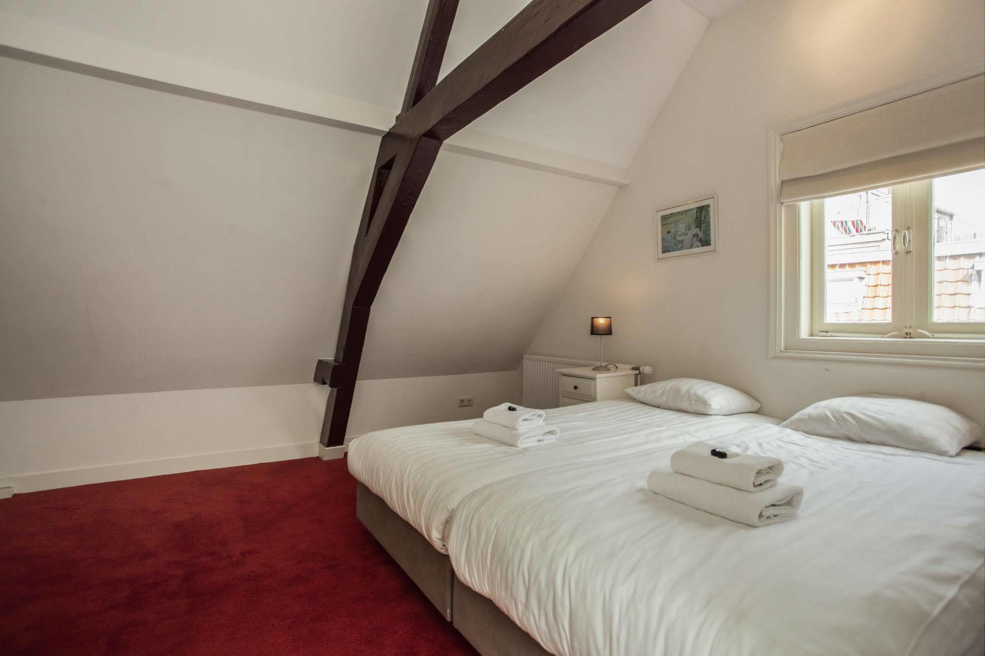 Stayci Serviced Apartments Noordeinde Haga Exterior foto