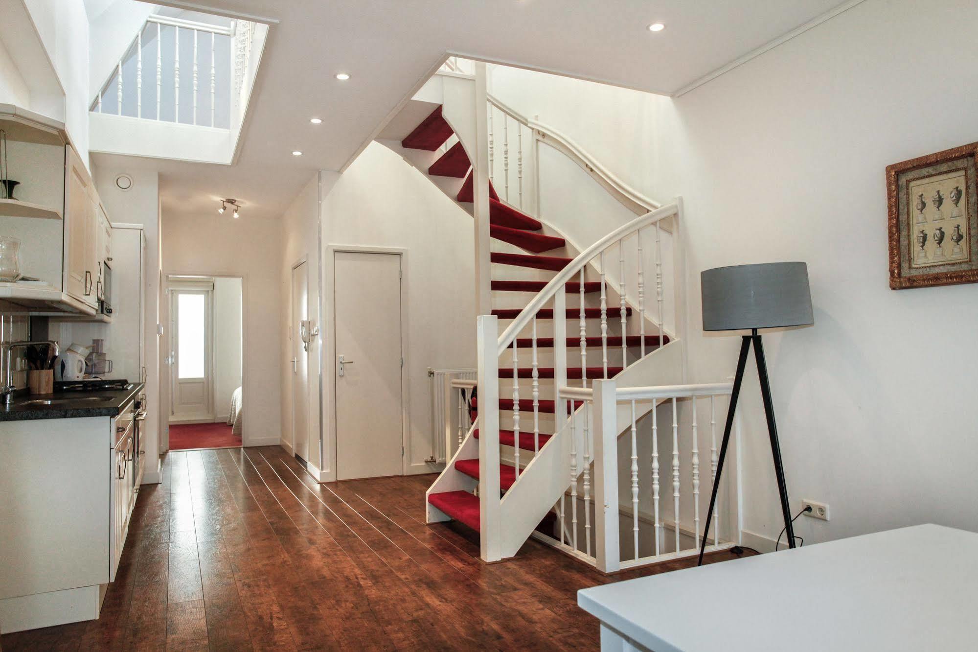 Stayci Serviced Apartments Noordeinde Haga Exterior foto