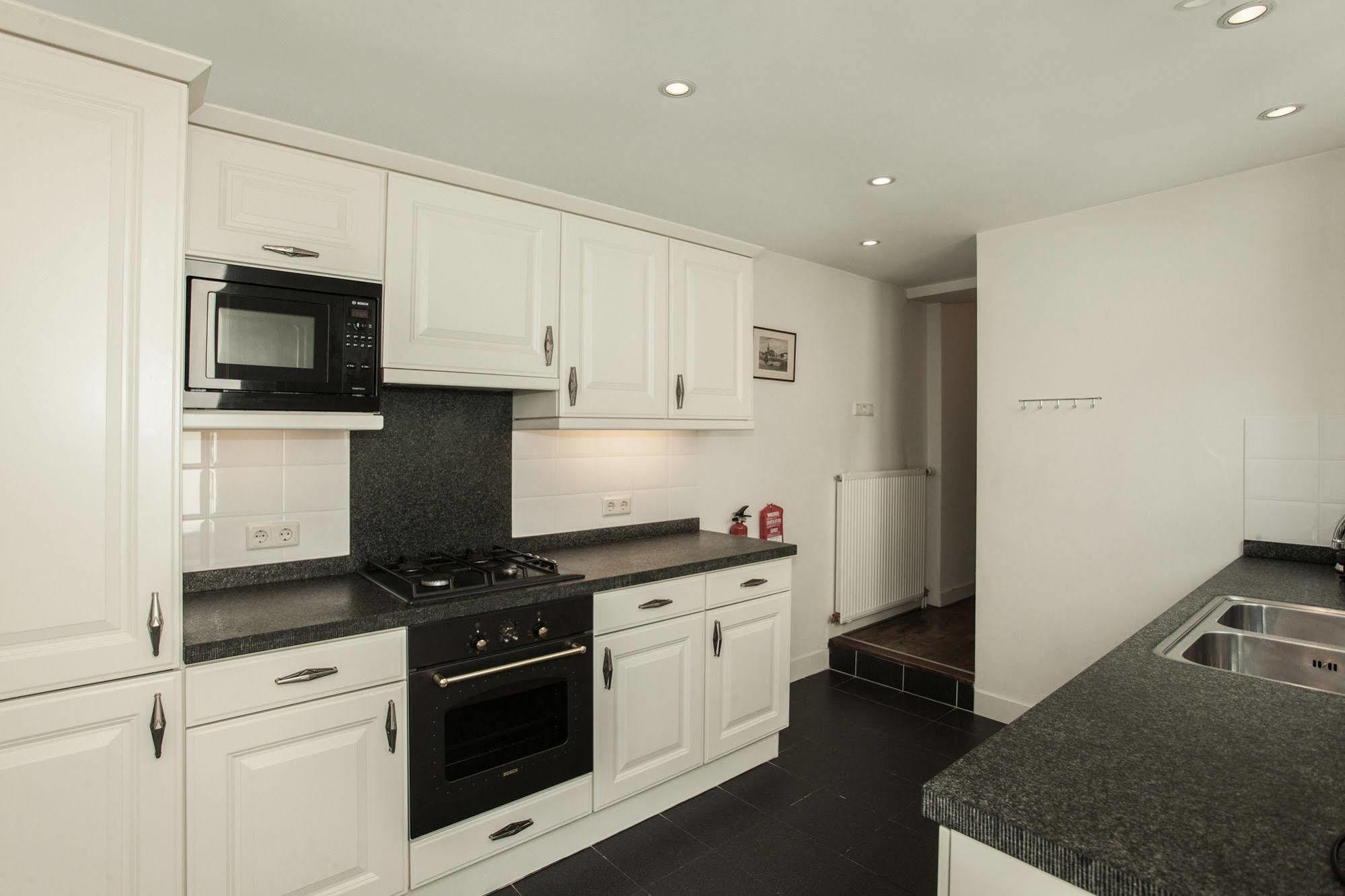 Stayci Serviced Apartments Noordeinde Haga Exterior foto